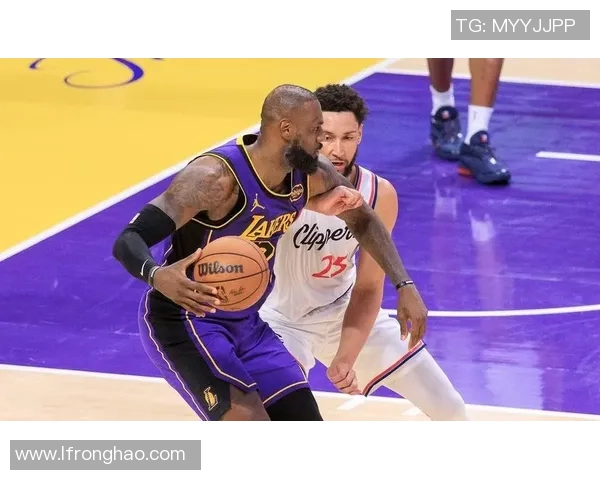 十二年湖人与雷霆的激烈对决回顾与分析篮球历史的经典瞬间